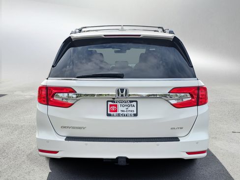 Used 2019 Honda Odyssey Elite image 4