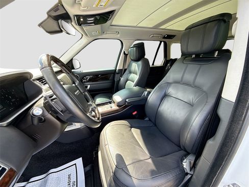 Used 2019 Land Rover Range Rover Supercharged image 23