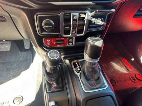Used 2020 Jeep Gladiator Rubicon image 21