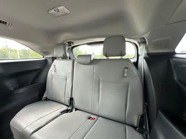 Used 2025 Toyota Sienna XLE w/ XLE Plus Package AWD/4WD image 24