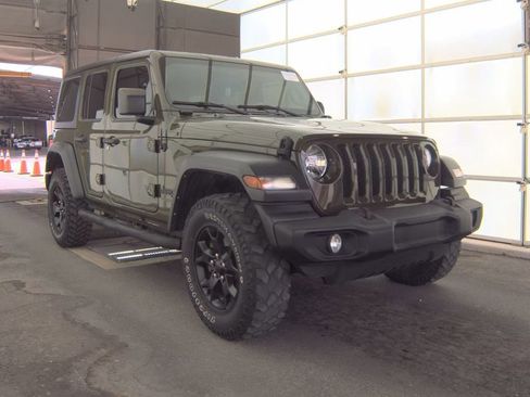 Used 2022 Jeep Wrangler Unlimited Sport AWD/4WD image 3