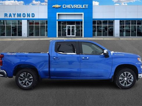 New 2026 Chevrolet Silverado 1500 LT image 2