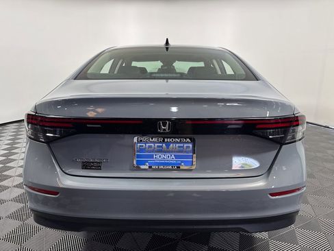 New 2025 Honda Accord SE image 6