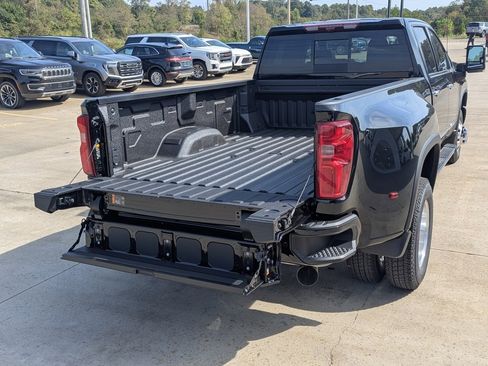 New 2026 Chevrolet Silverado 3500 High Country w/ Technology Package image 15