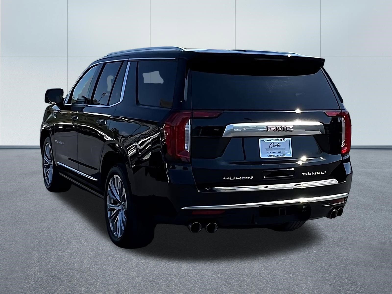 Used 2024 GMC Yukon Denali w/ Denali Reserve Package AWD/4WD image 4