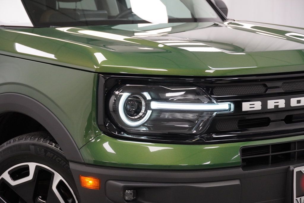Used 2023 Ford Bronco Sport Outer Banks w/ Tech Package AWD/4WD image 9