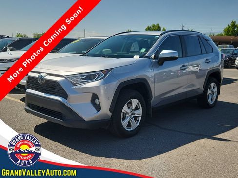 Used 2021 Toyota RAV4 XLE w/ Convenience Package AWD/4WD image 1