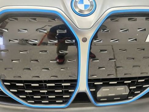 Used 2023 BMW i4 eDrive35 RWD image 25