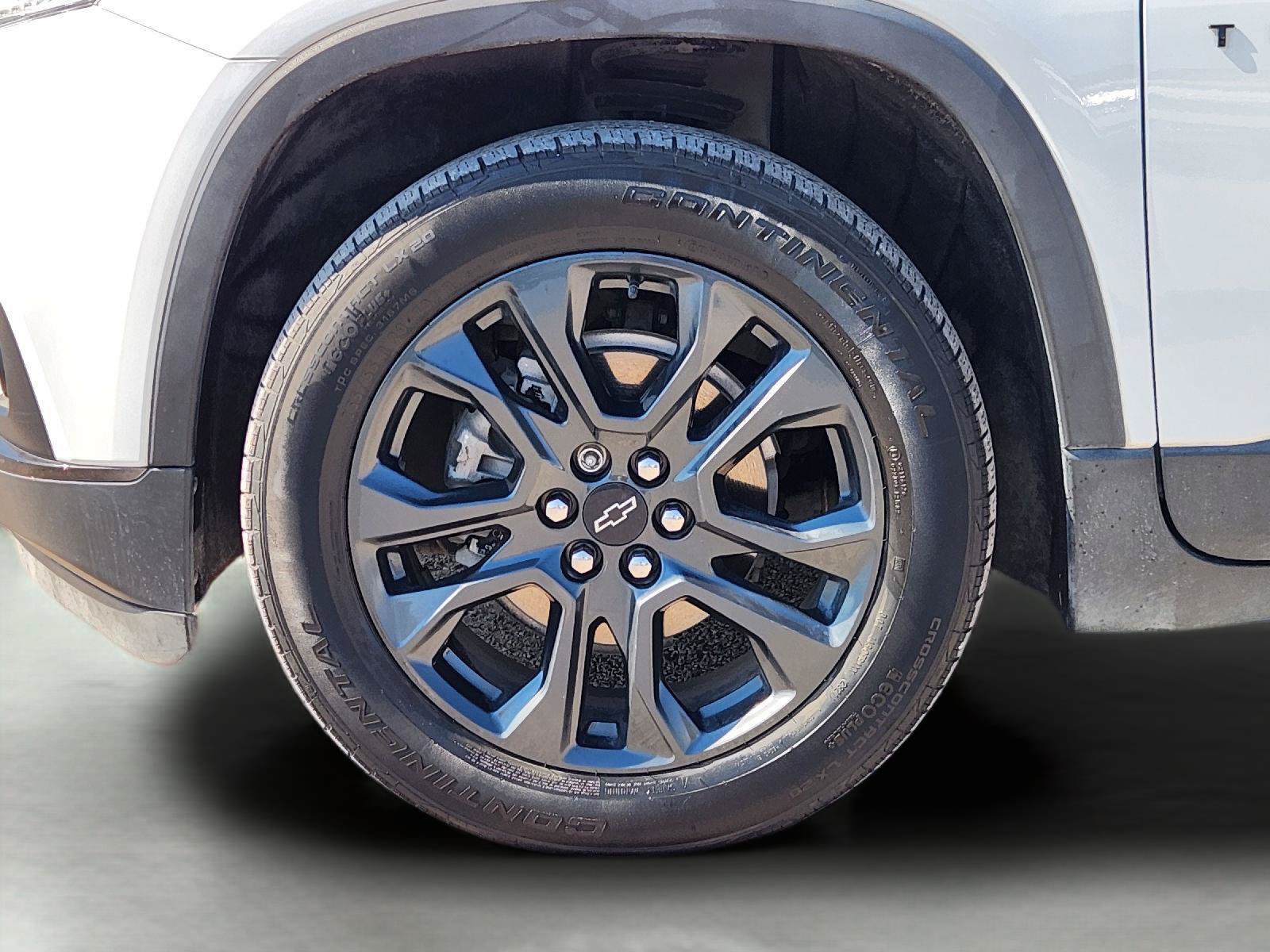 Used 2021 Chevrolet Traverse RS FWD image 10