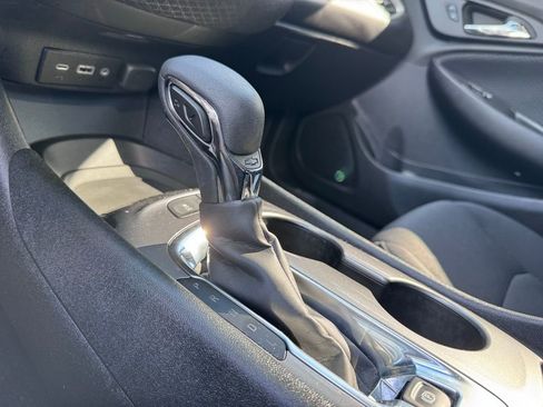 Used 2025 Chevrolet Malibu LS image 13