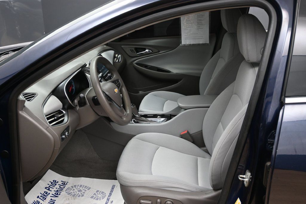Used 2018 Chevrolet Malibu LS FWD image 10