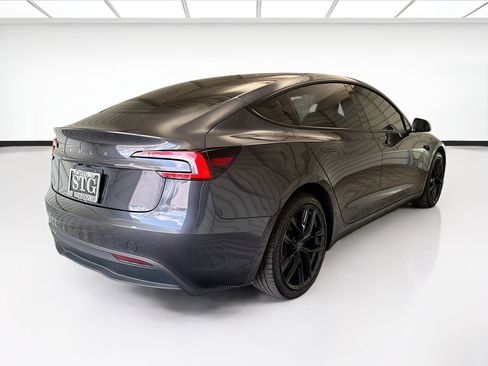 Used 2024 Tesla Model 3 Standard Range RWD image 4