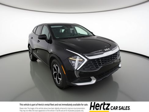 Used 2025 Kia Sportage LX image 1