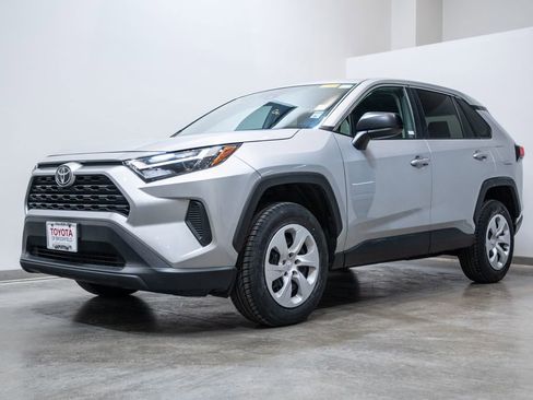Used 2024 Toyota RAV4 LE image 3