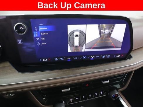 Used 2026 Chevrolet Suburban High Country w/ Sun And Tow Package AWD/4WD image 27