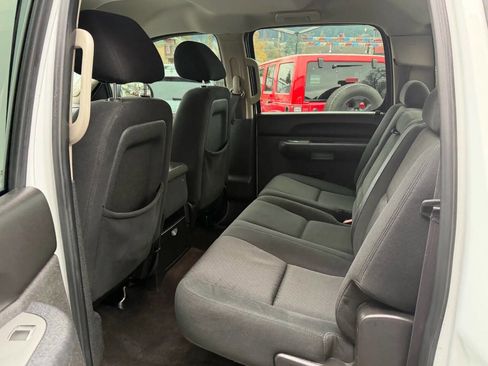 Used 2011 GMC Sierra 1500 SLE image 13