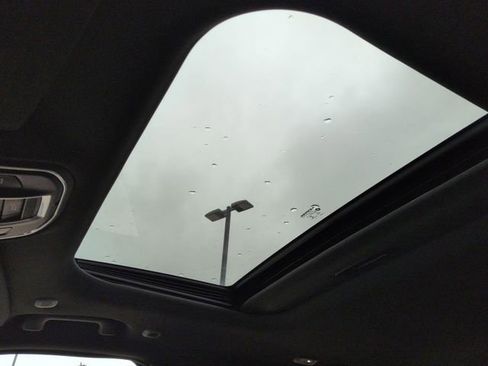 New 2026 Jeep Grand Cherokee Altitude image 13