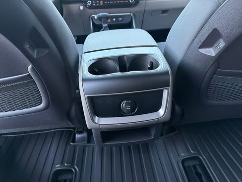 New 2026 Kia Carnival LX image 21