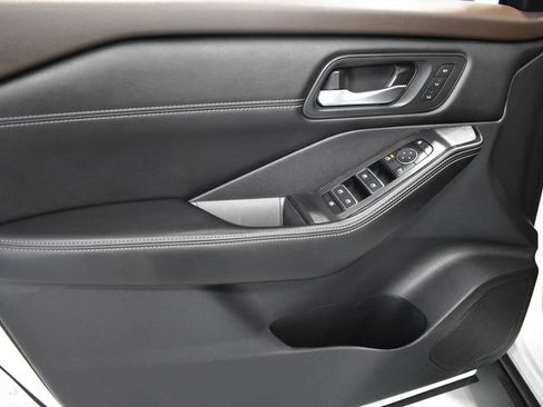 Certified 2023 Nissan Rogue SL AWD/4WD image 15