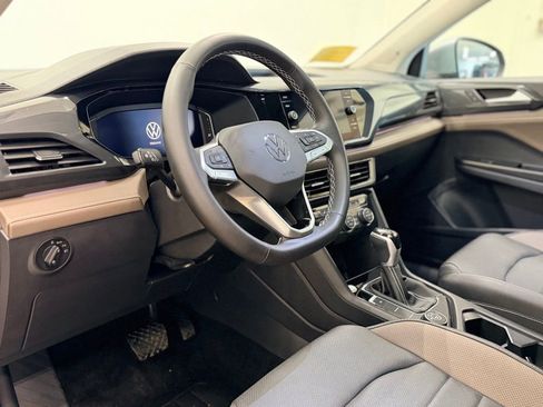 Used 2023 Volkswagen Taos SEL AWD/4WD image 13