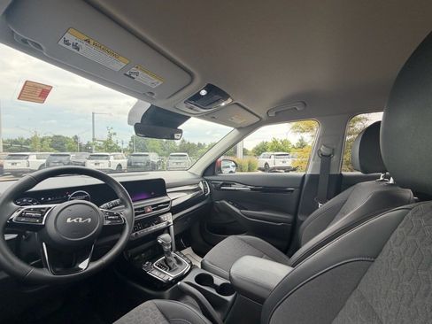 Used 2024 Kia Seltos S AWD/4WD image 8