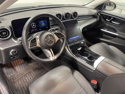 Used 2025 Mercedes-Benz C 300 4MATIC Sedan image 21