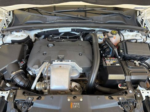 Used 2018 Buick Regal Essence w/ Driver Confidence Package #1 AWD/4WD image 19