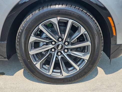 New 2026 Cadillac Lyriq Sport AWD/4WD image 9
