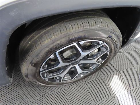 Used 2025 Jeep Compass Limited AWD/4WD image 9