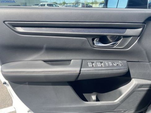 Used 2025 Honda CR-V Sport image 40