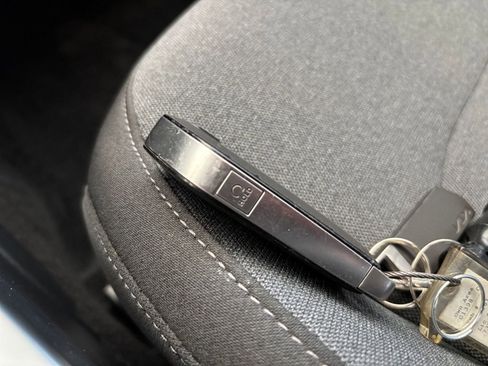 Used 2025 Kia K4 FWD image 25