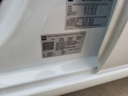 Used 2025 GMC Sierra 1500 SLT image 28