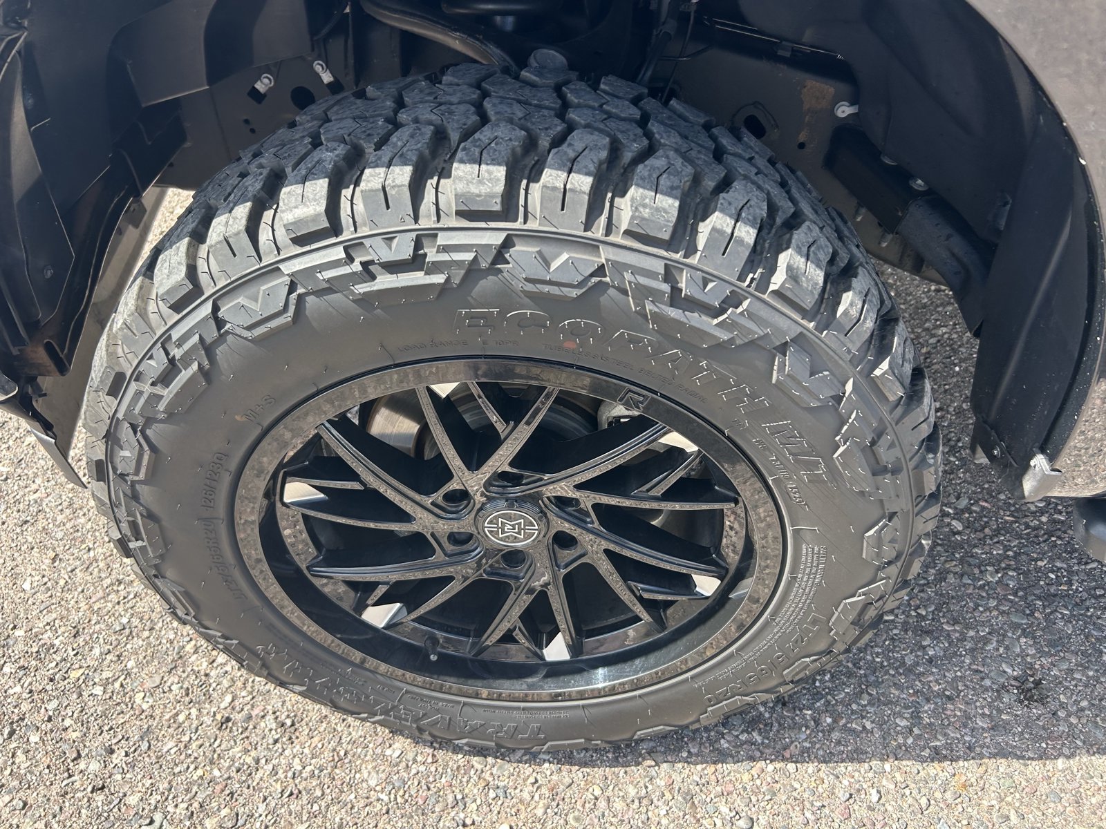 Used 2018 Ford F150 XLT w/ Equipment Group 302A Luxury AWD/4WD image 9