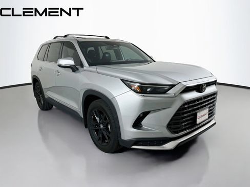 Used 2024 Toyota Grand Highlander AWD Hybrid image 5