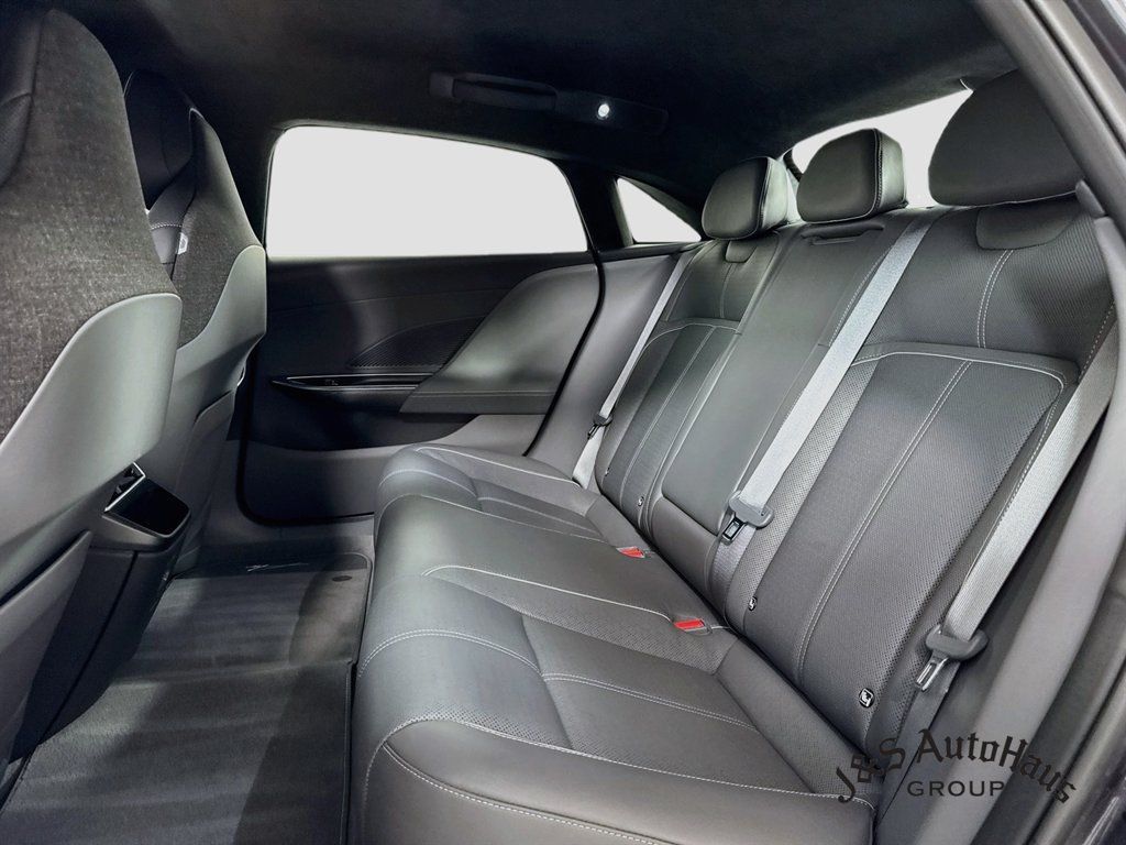 Used 2025 Lucid Air Grand Touring AWD/4WD image 27
