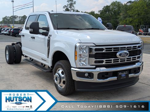 New 2026 Ford F350 4x4 Crew Cab DRW Super Duty image 5