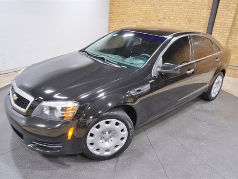 Used 2015 Chevrolet Caprice RWD image 2