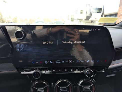 Used 2025 Chevrolet Blazer EV RS AWD/4WD image 26