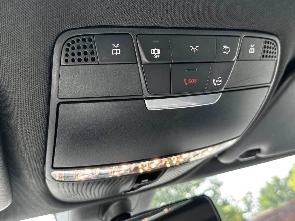 Used 2020 Mercedes-Benz C 300 Sedan image 32