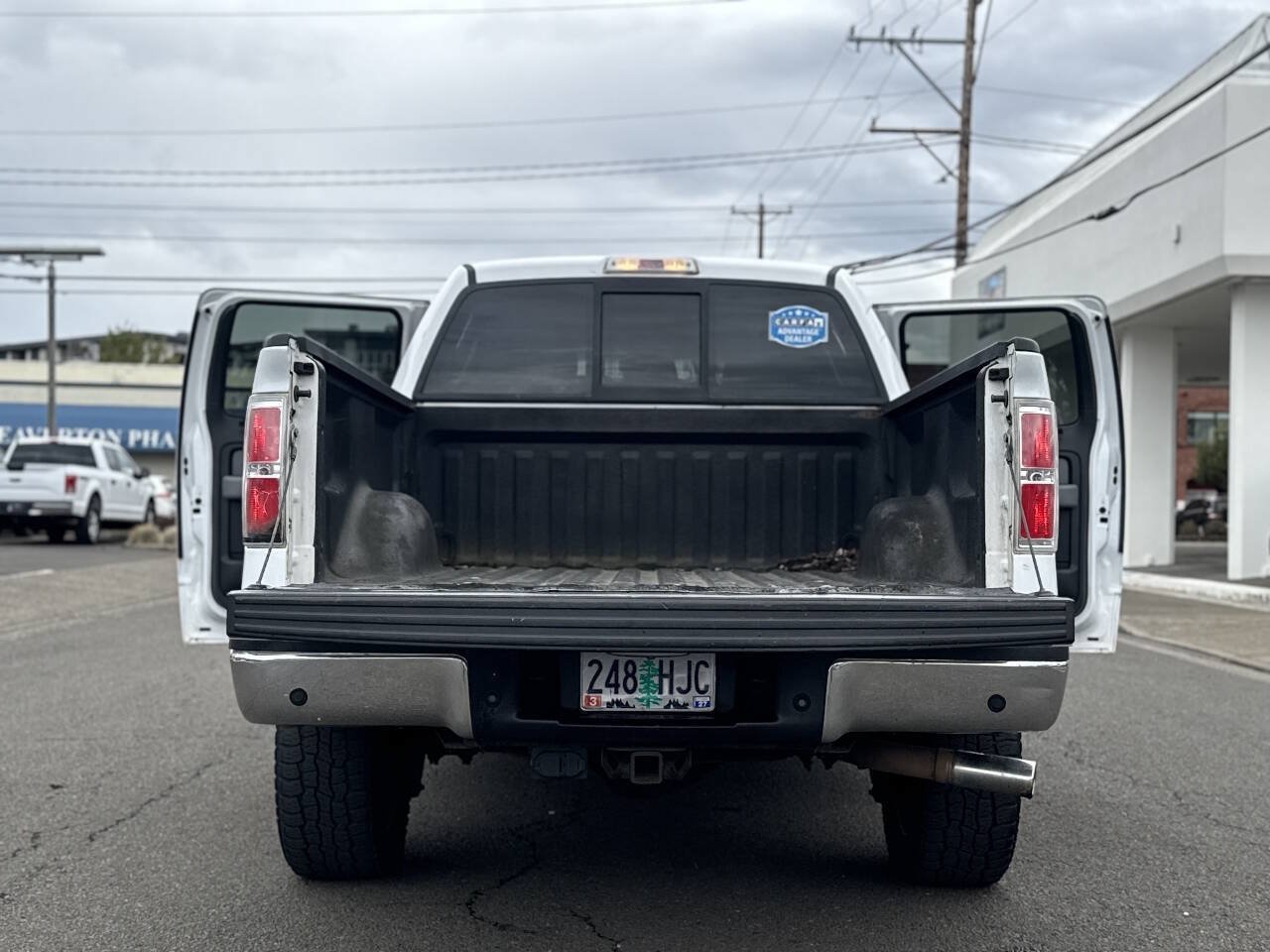 Used 2014 Ford F150 XLT w/ Equipment Group 302A Luxury AWD/4WD image 12