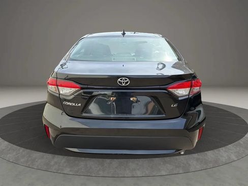 Used 2021 Toyota Corolla LE FWD image 6