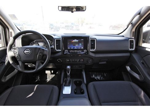 Certified 2024 Nissan Frontier SV image 7