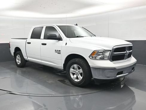 Used 2023 RAM 1500 Classic SLT w/ Electronics Group AWD/4WD image 30