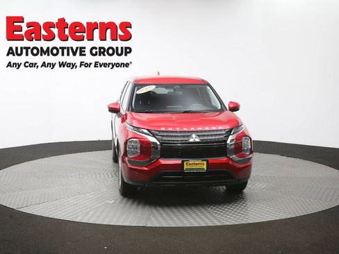 Used 2024 Mitsubishi Outlander ES AWD/4WD image 51