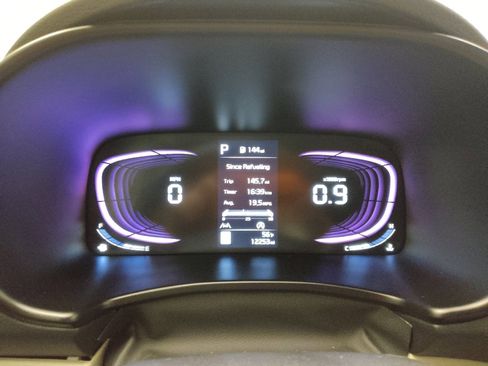 Used 2023 Kia Soul EX image 23