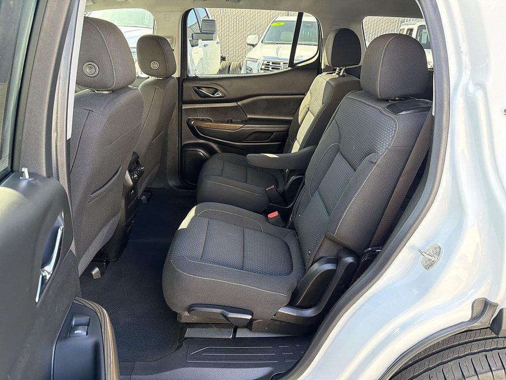 Used 2023 GMC Acadia SLE w/ Elevation Edition FWD image 23