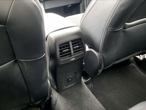 Used 2025 Ford Escape ST-Line AWD/4WD image 34