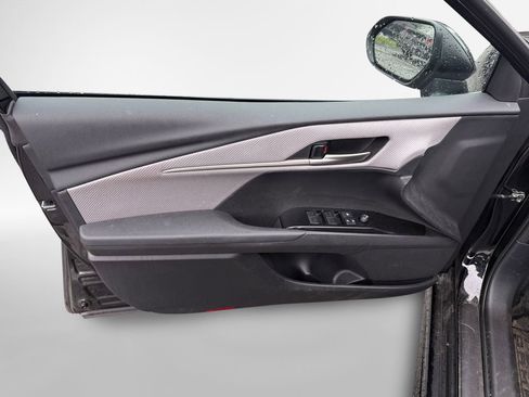 Used 2025 Toyota Camry SE FWD image 14