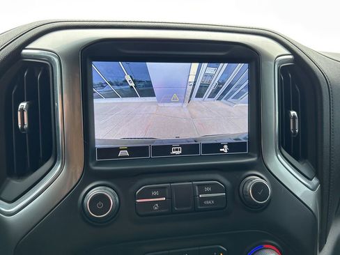 Used 2022 Chevrolet Silverado 1500 LTZ image 24