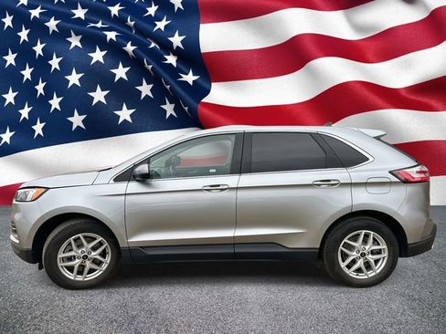 Used 2023 Ford Edge SEL image 12